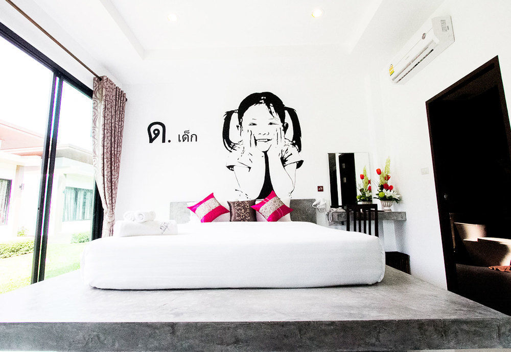 Alphabeto Resort Nai Harn Exterior foto